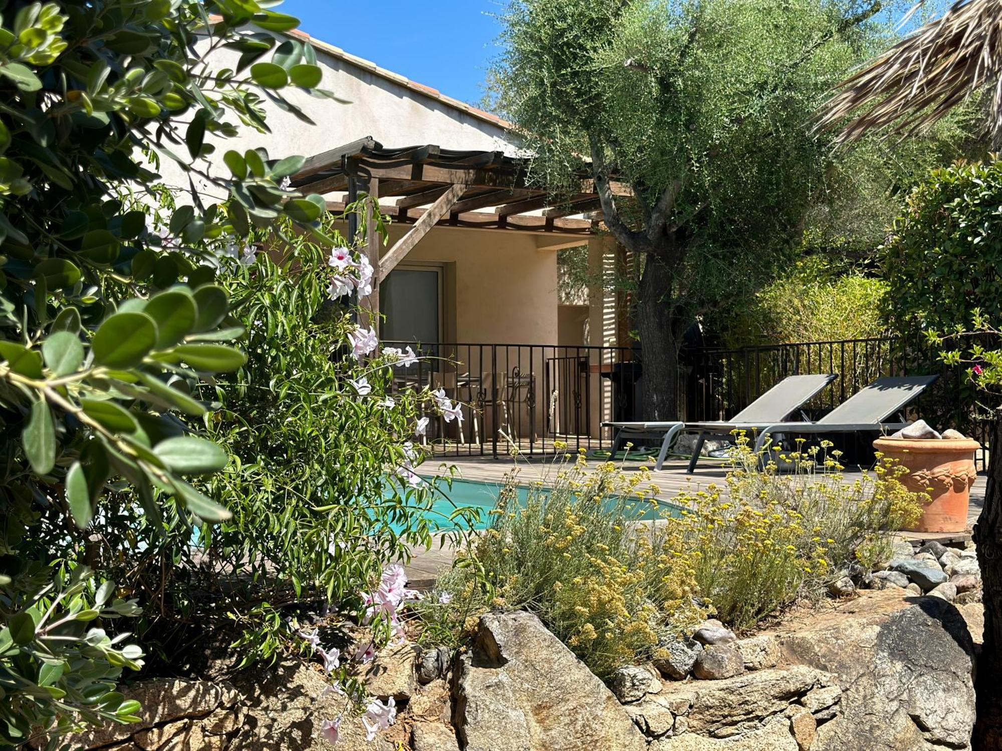 Domaine Villas Celia Monticello Exteriör bild